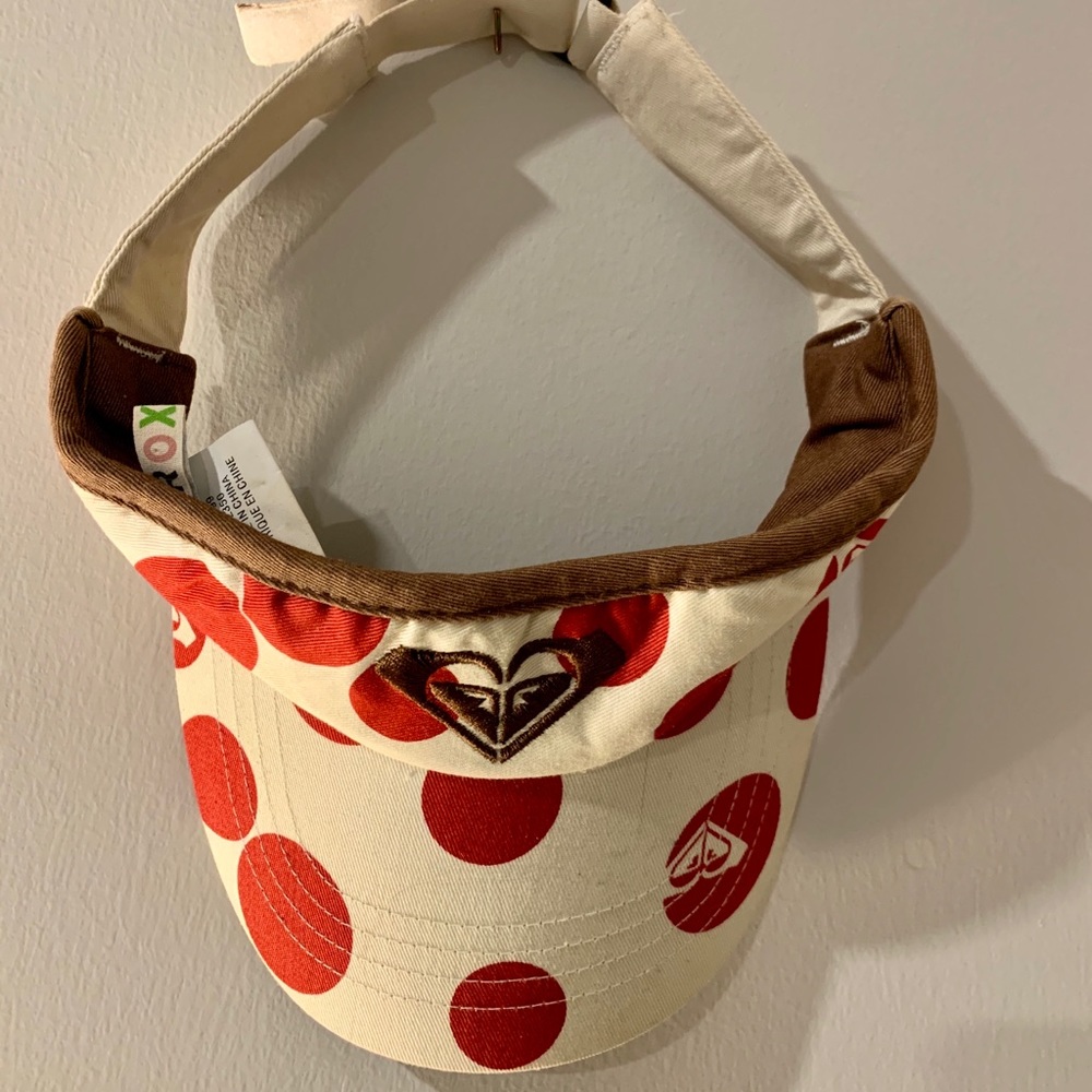 Roxy visor